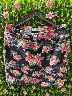 90s Vanilla Star Jeans Black Floral Denim Mini Skirt Sz 8
